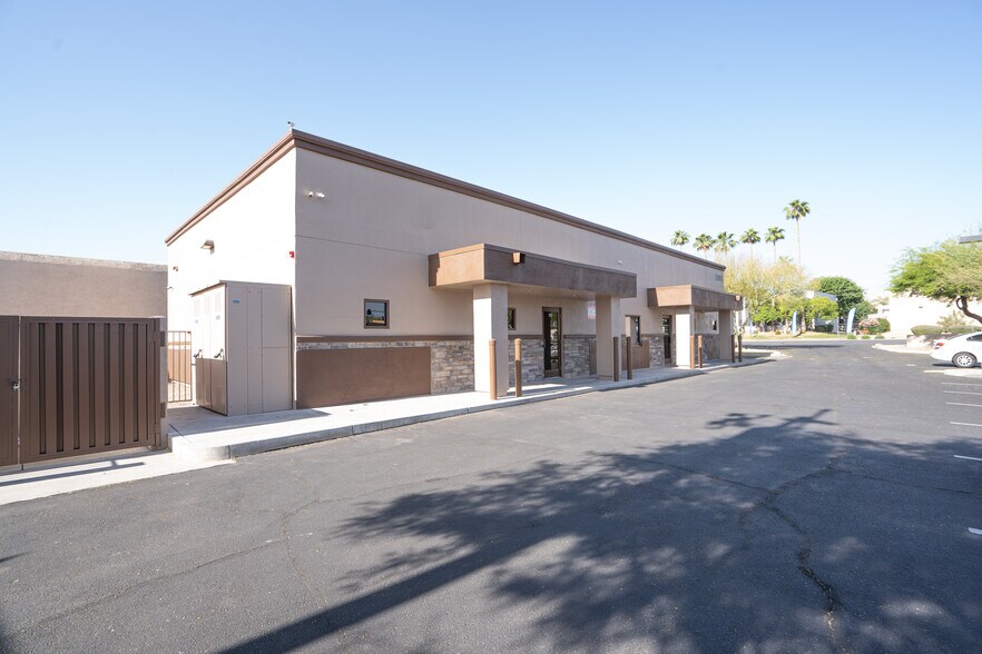 More Photos Of 12821 N Cave Creek Rd, Phoenix Freestanding For Sale