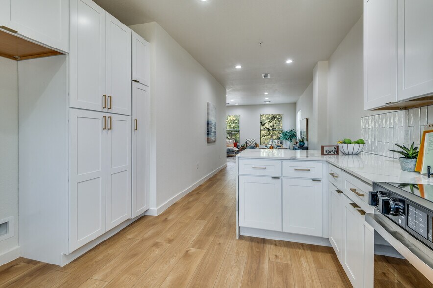 More Photos Of 504 O Connor Rd, Irving Multifamily For Sale