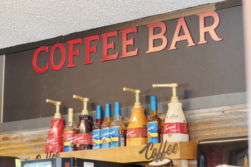 More Photos Of 7930 E State Highway 76, Kirbyville Specialty For Sale