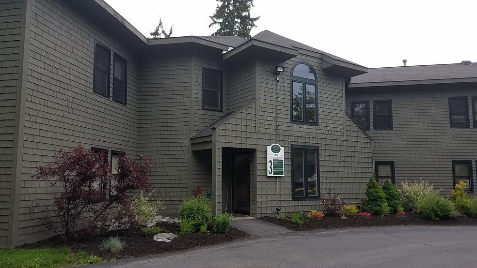 More Photos Of 8100-8116 Cazenovia Rd, Manlius Medical For Lease