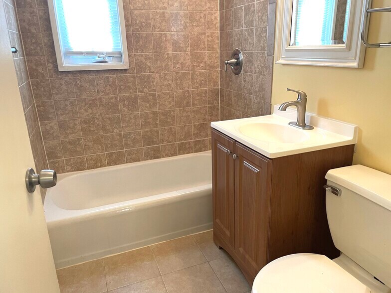 More Photos Of 9420-9424 Adelphi Rd, Hyattsville Apartments For Sale