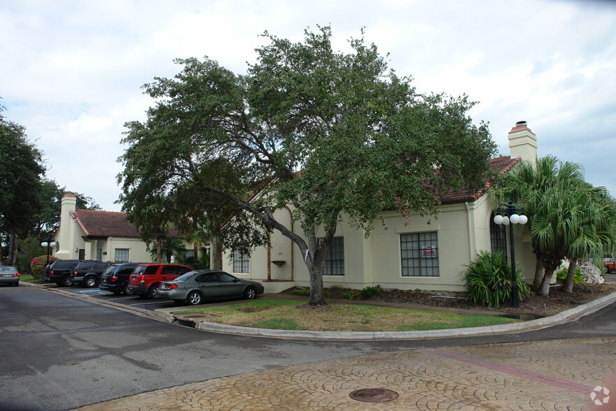 More Photos Of 6000 S Staples St, Corpus Christi Medical For Lease