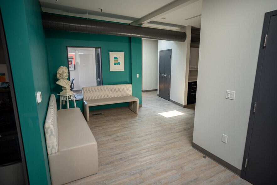 More Photos Of 5880 Ellsworth Ave, Pittsburgh General Retail For Sale