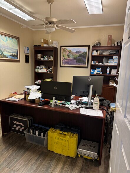 More Photos Of 2605 E Washington St, Phoenix Showroom For Sale