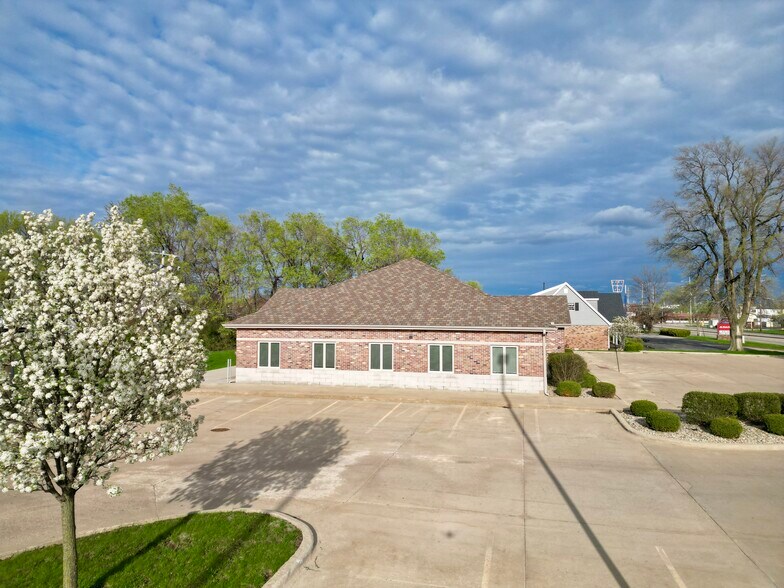 More Photos Of 1192 E Pershing Rd, Decatur Medical For Lease