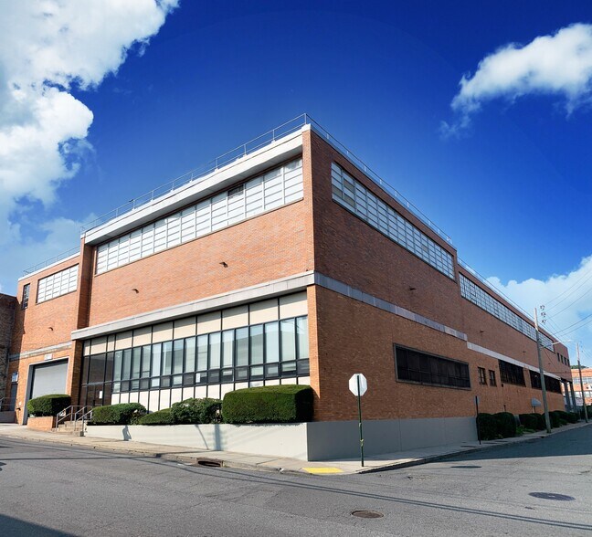 Primary Photo Of 120 S Columbus Ave, Mount Vernon Warehouse For Sale