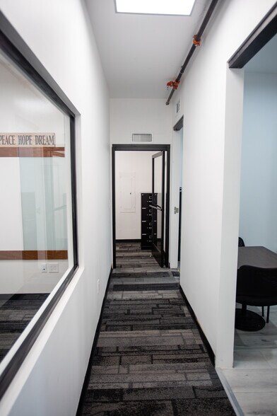 More Photos Of 2909 E 1st St, Los Angeles Office For Sale