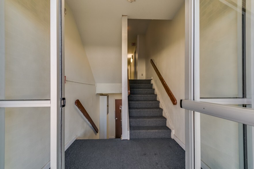 More Photos Of 2025 Jerry Murphy Rd, Pueblo Apartments For Sale