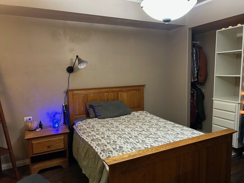 More Photos Of 135-145 Cleveland Ave, Loveland Warehouse For Sale