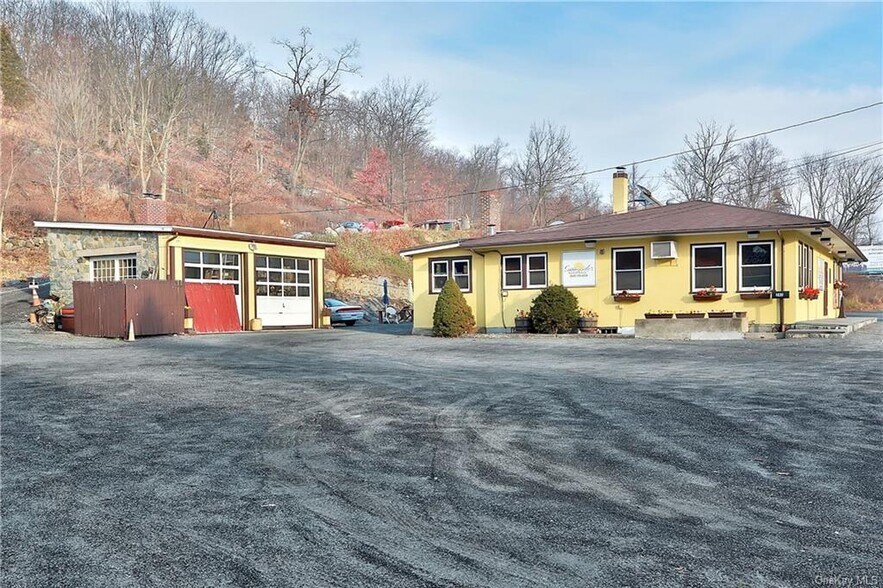 More Photos Of 243-249 Orange Tpke, Sloatsburg Restaurant For Sale