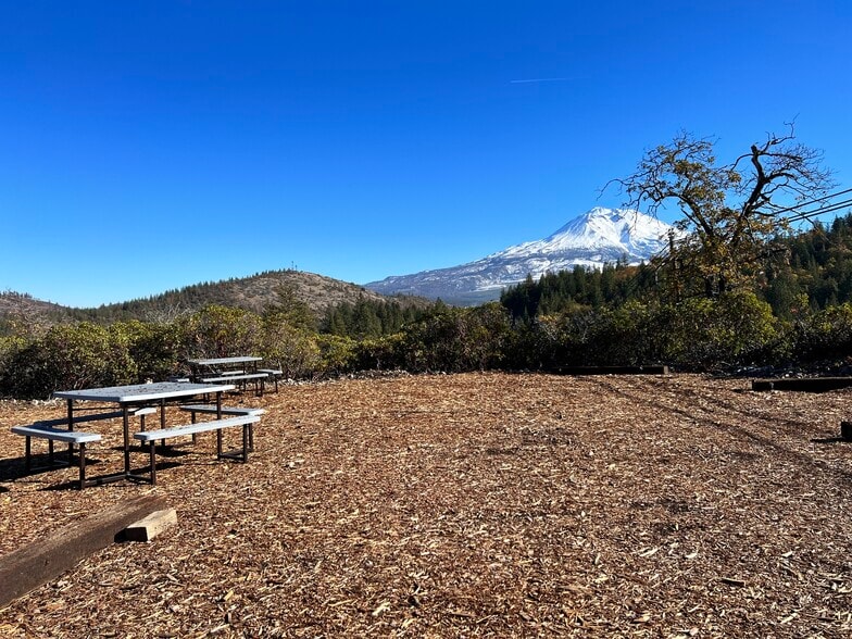 More Photos Of 27535 Edgewood Rd, Weed Trailer Camper Park For Sale