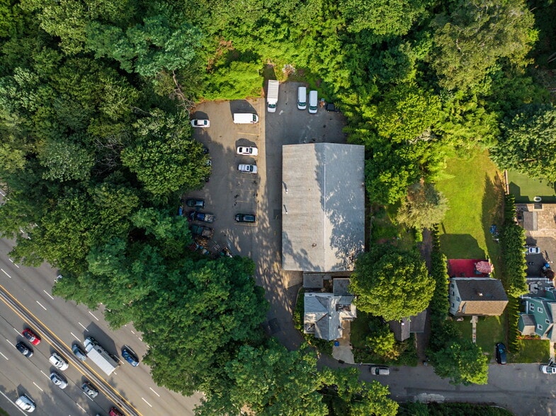 More Photos Of 23 Malcolm St, Morristown Industrial For Sale
