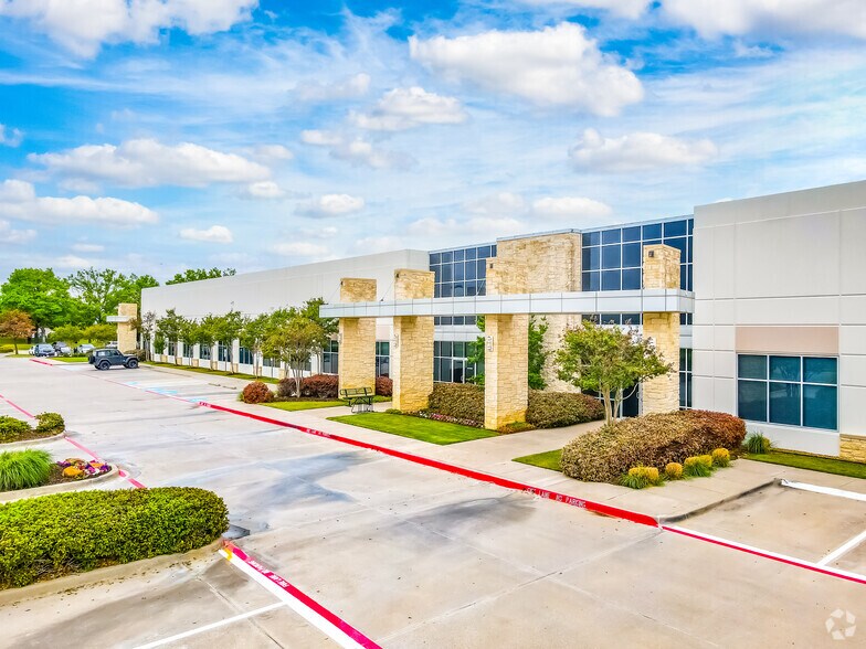 Primary Photo Of 14800 Trinity Blvd, Fort Worth Office For Lease