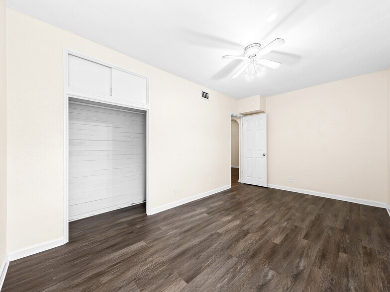 More Photos Of 1311-1315 N 19th Ave, Hollywood Multifamily For Sale