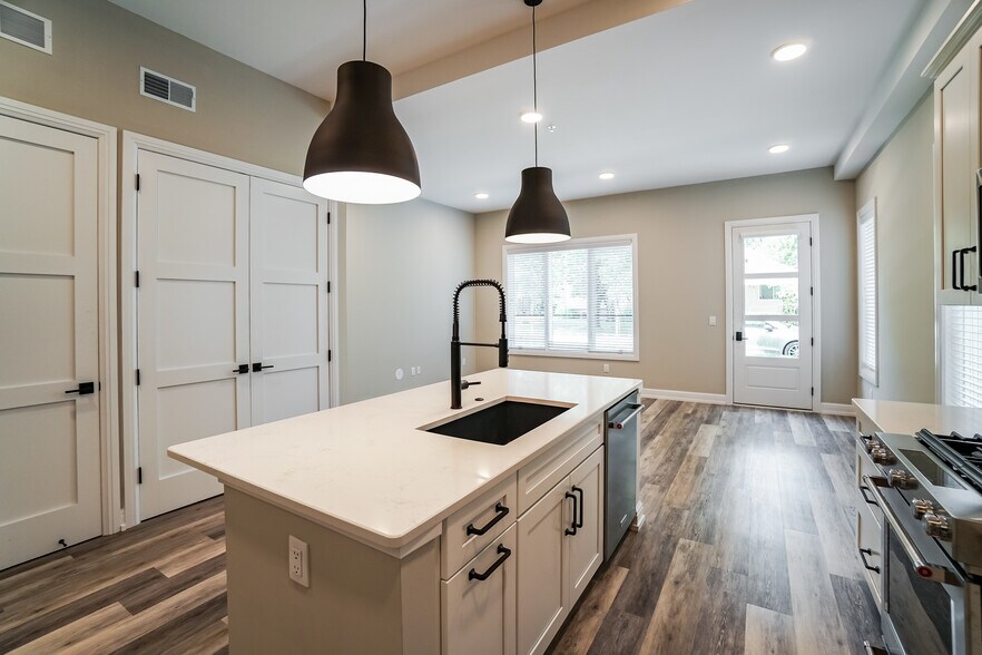 More Photos Of 244 Vester St, Ferndale Apartments For Sale