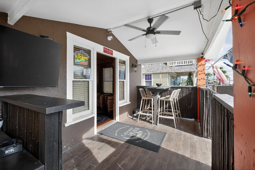 More Photos Of 314 Flagler Ave, New Smyrna Beach Storefront For Sale