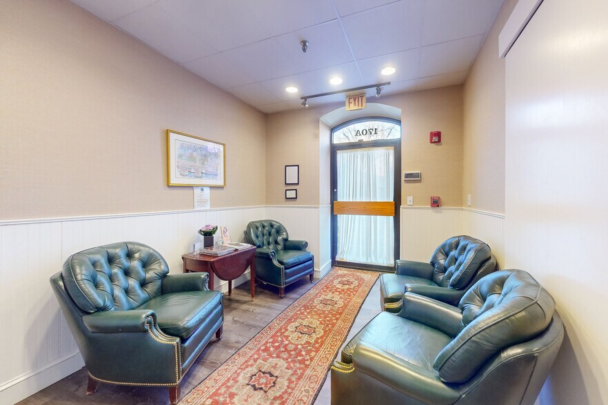 More Photos Of 160 Commonwealth Ave, Boston Apartments For Sale