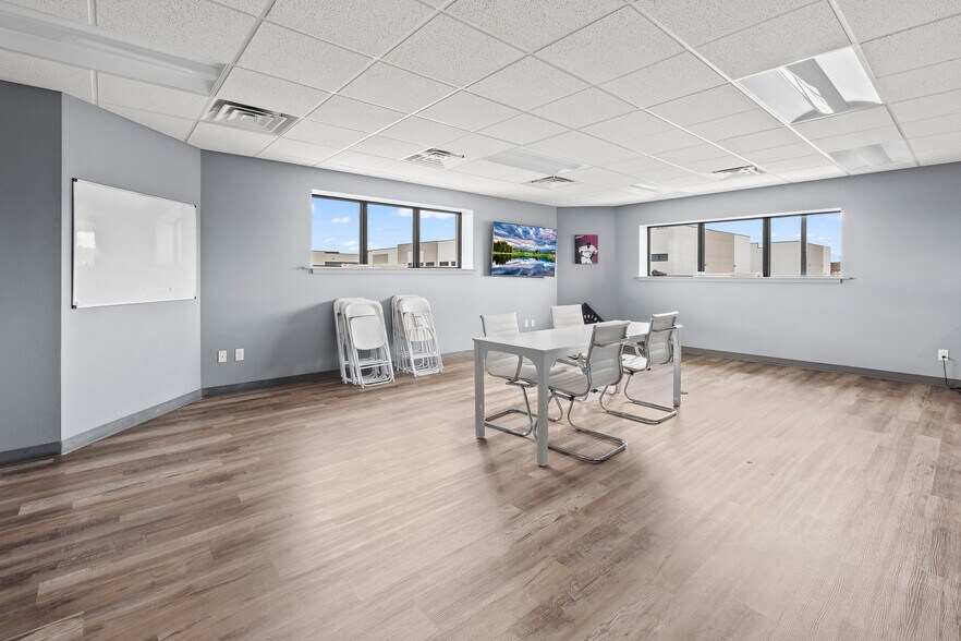 More Photos Of 4530 Venture Dr, Johnstown Warehouse For Sale
