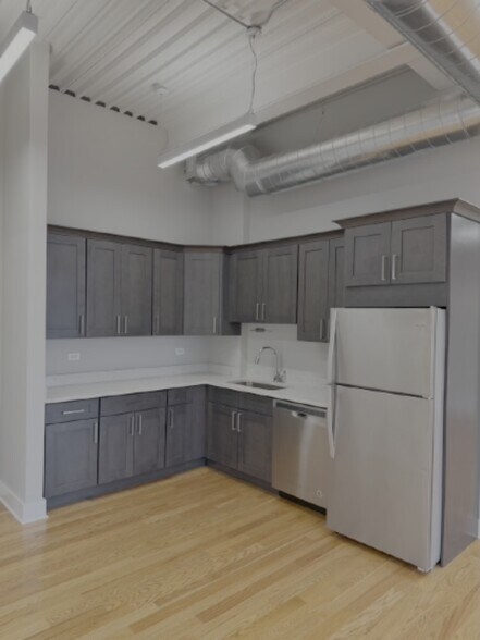 More Photos Of 216 N May St, Chicago Loft Creative Space For Lease
