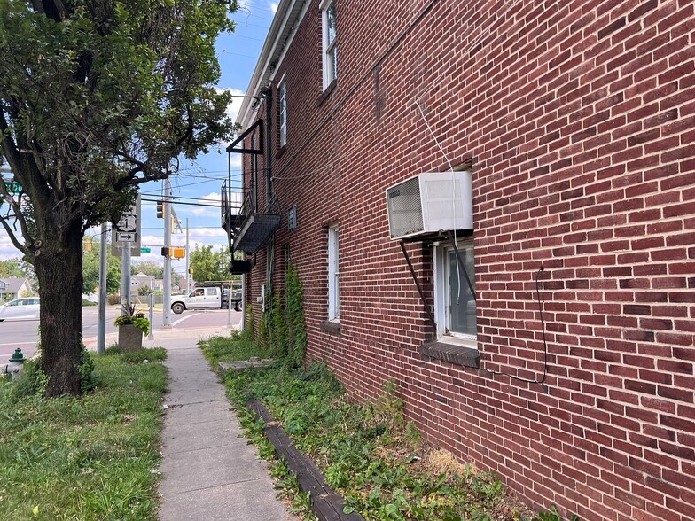 More Photos Of 3840 Bladensburg Rd, Brentwood Police Fire Station For Sale