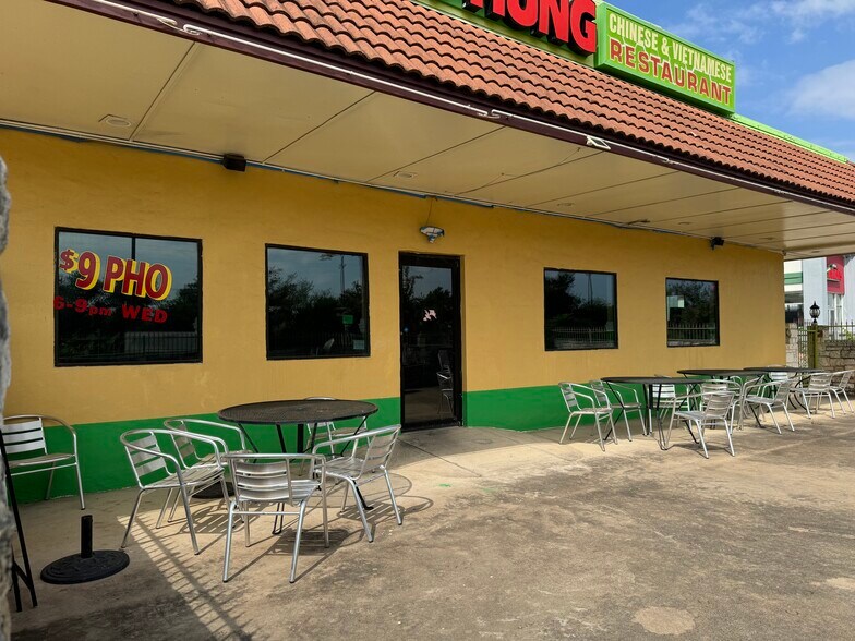 More Photos Of 315 N Bell Blvd, Cedar Park Restaurant For Lease