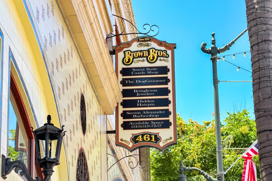 More Photos Of 402 W 5th St, San Pedro General Retail For Sale