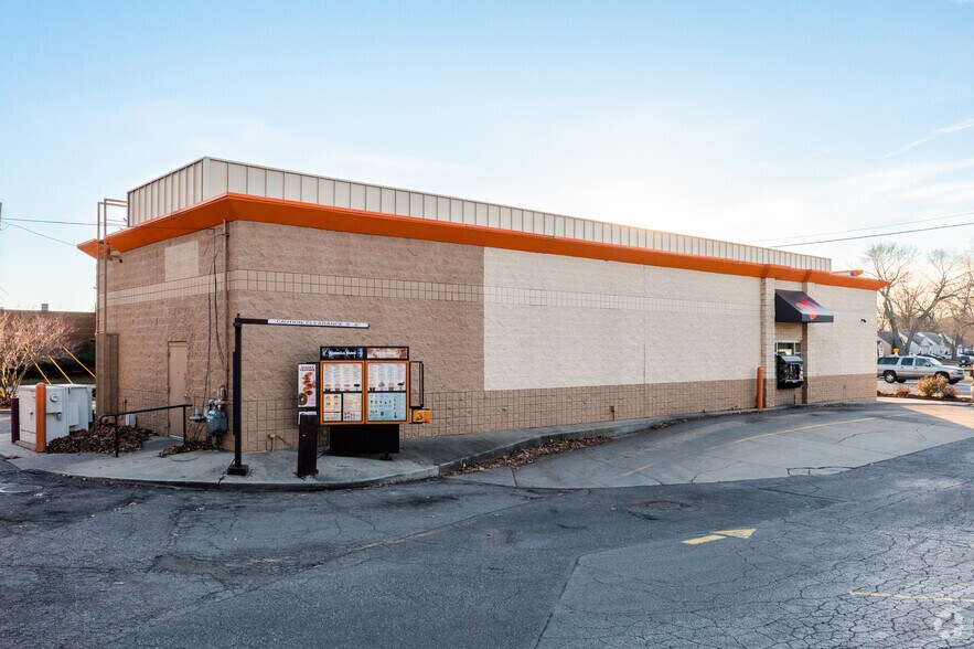 More Photos Of 4345 S Telegraph Rd, Dearborn Heights Fast Food For Lease