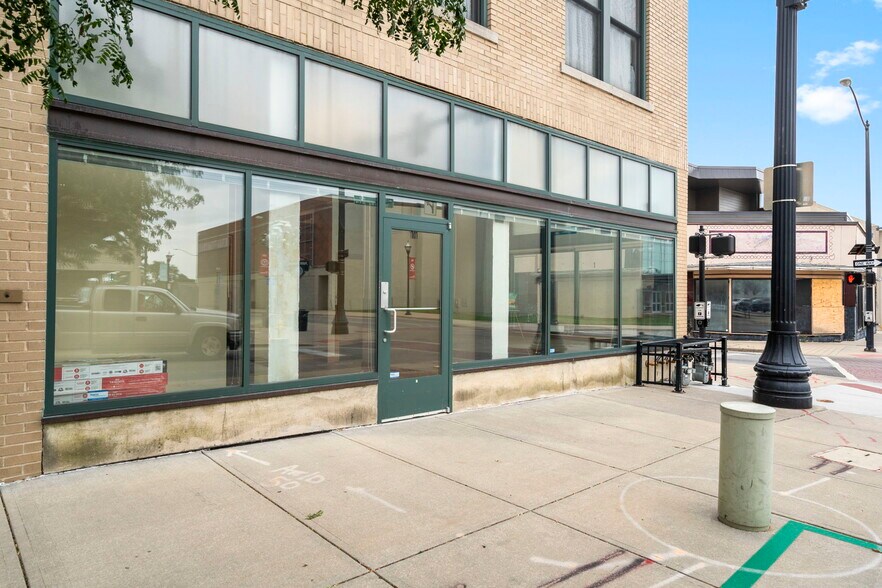 More Photos Of 324 Park Central W, Springfield Office For Lease