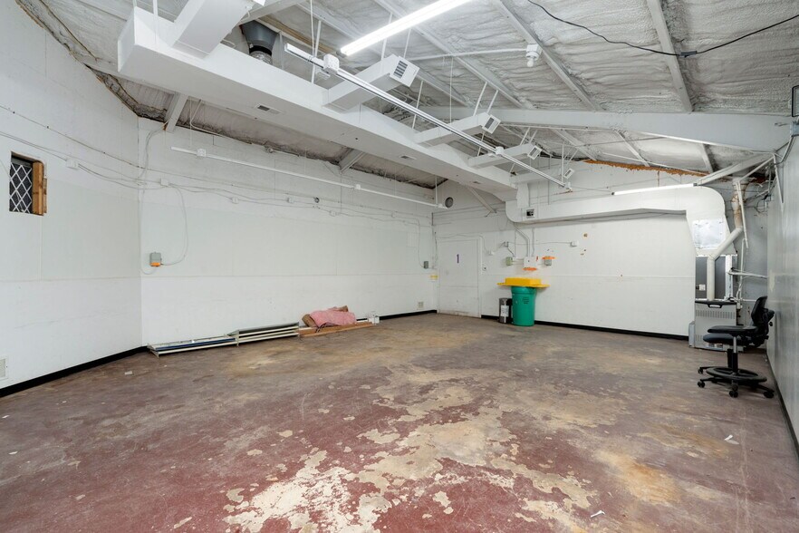 More Photos Of 2515 7th Ave, Garden City Warehouse For Lease