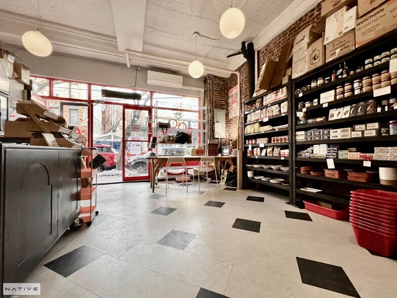 More Photos Of 164 Huron St, Brooklyn Apartments For Lease