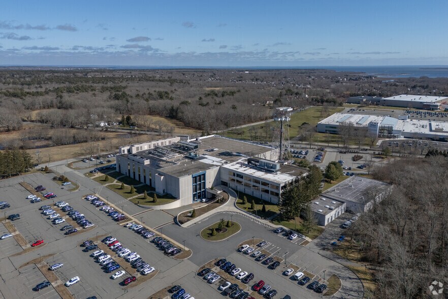 More Photos Of 200 Mill Rd, Fairhaven Medical For Lease