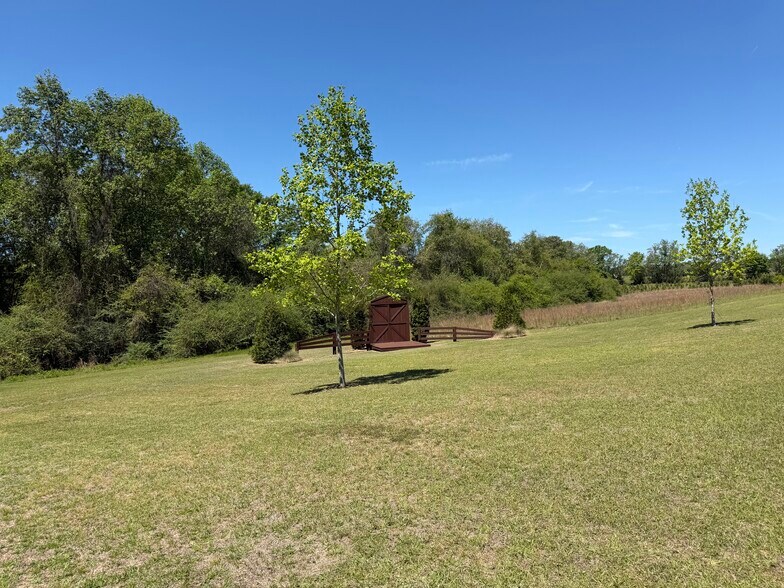 More Photos Of 4950 S County Road 20, Ozark Freestanding For Sale