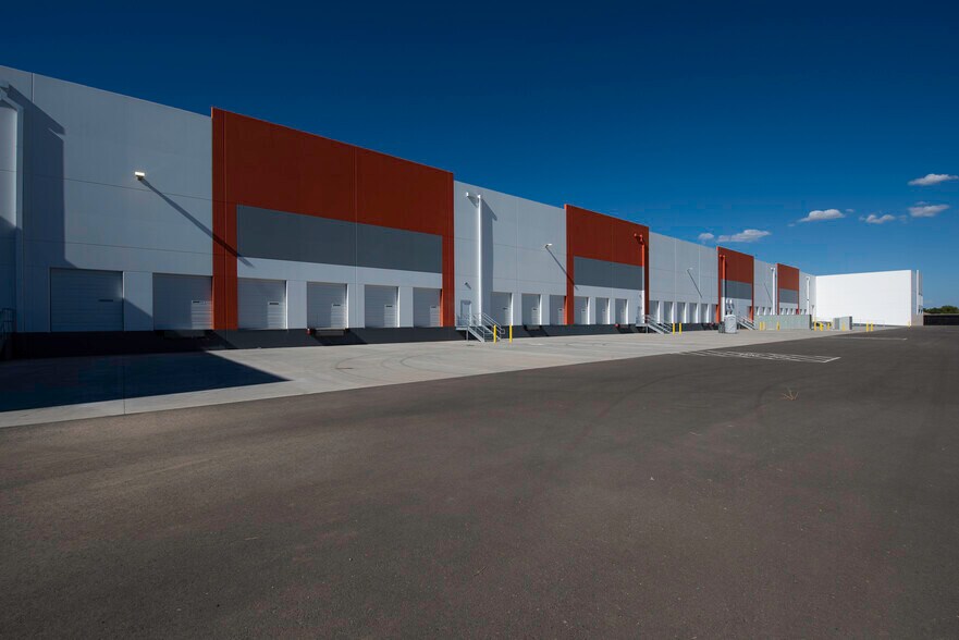 More Photos Of SWC Pecos Rd & Hawes Rd, Mesa Warehouse For Lease