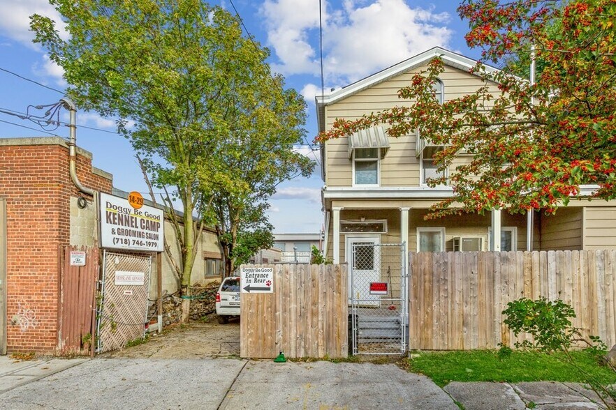 More Photos Of 14-27 128th St, College Point Veterinarian Kennel For Lease
