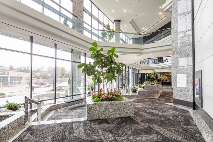 More Photos Of 1401 S Brentwood Blvd, Brentwood Office For Lease