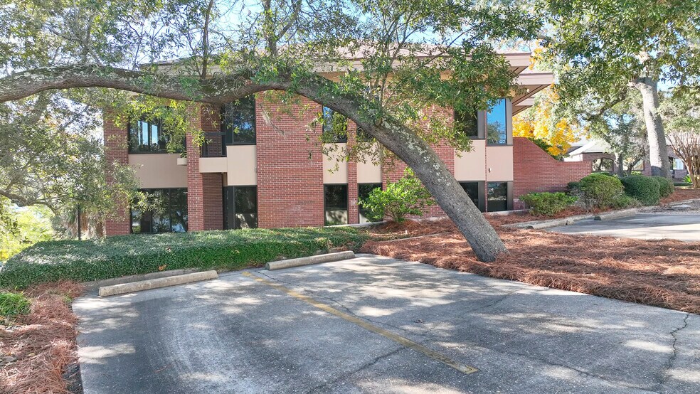 More Photos Of 220 Mckenzie Ave, Panama City Office For Sale