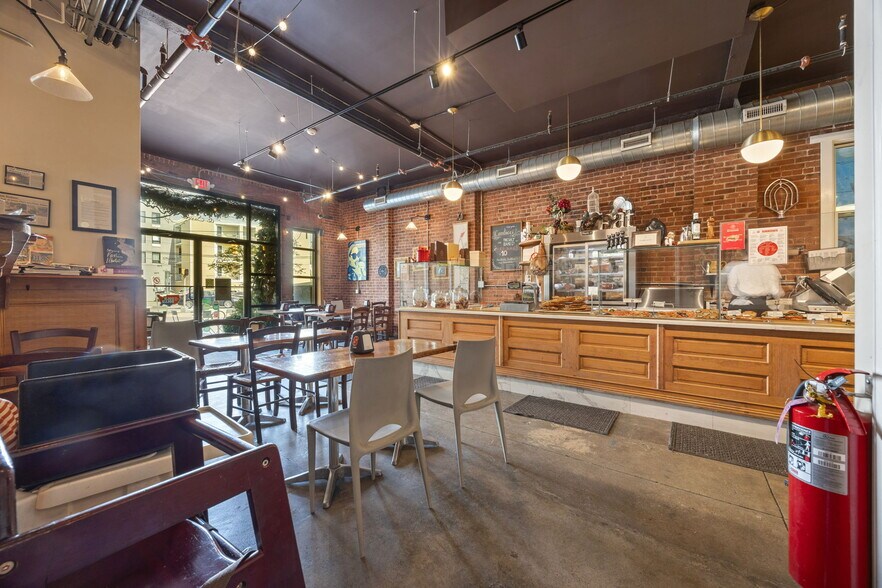 More Photos Of 371 4th St, Jersey City Storefront Retail Residential For Sale