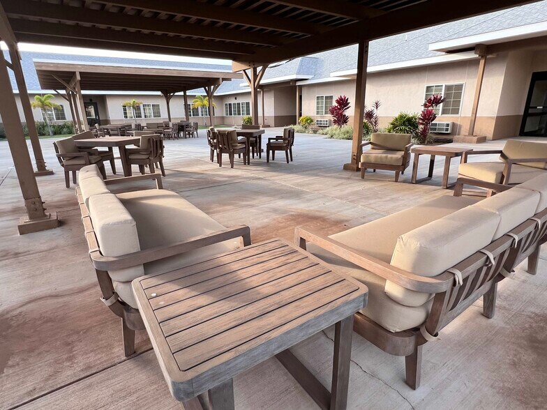 More Photos Of 1347 N Ninau St, Kihei Assisted Living For Sale