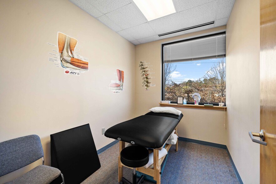 More Photos Of 205 Sage Rd, Chapel Hill Medical For Lease