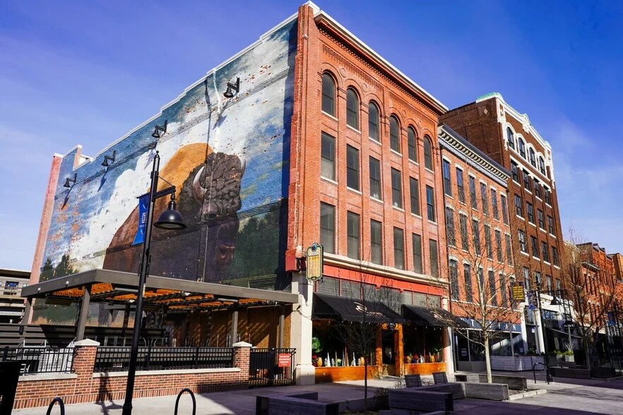 Primary Photo Of 126 W Columbia St, Fort Wayne Office For Sale