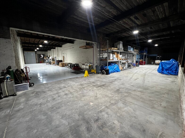 More Photos Of 1318 1st Ave N, Birmingham Light Distribution For Sale