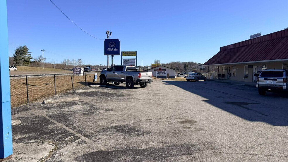 More Photos Of 3175 Appalachian Hwy, Jacksboro Office For Sale