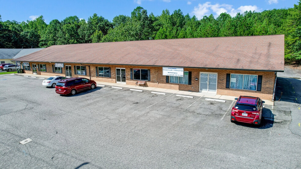 More Photos Of 524-528 NC 27 Hwy S, Stanley Freestanding For Lease