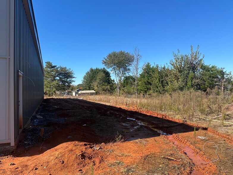 More Photos Of 3121 Old Furnace Rd, Boiling Springs Flex For Lease
