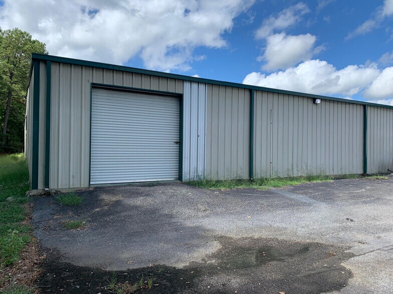 More Photos Of , Center General Retail For Sale