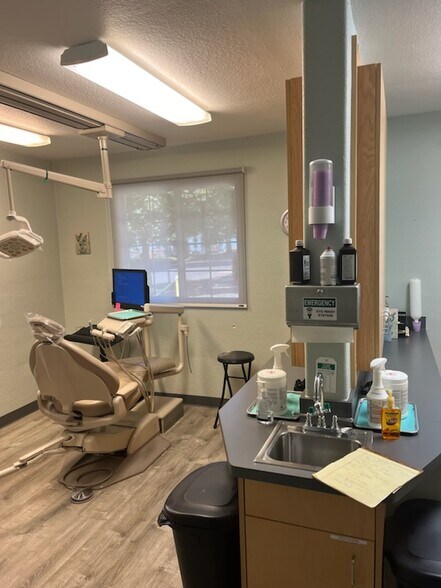 More Photos Of 595 W 8th Ave, Eugene Medical For Lease