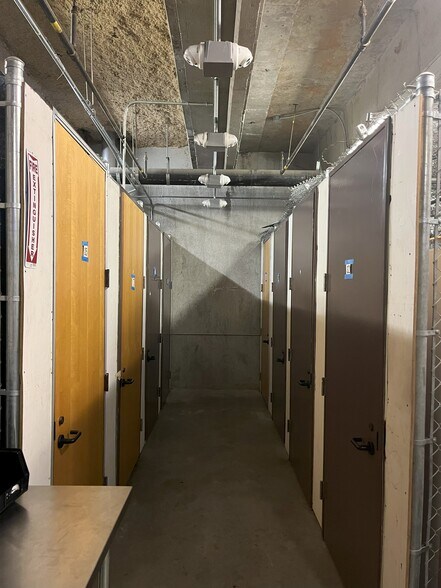 More Photos Of 1300 Clay St, Oakland Office For Sale