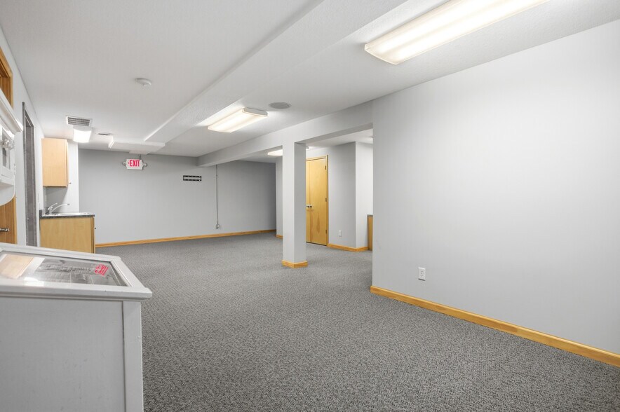 More Photos Of 1700 18th St, Charleston Office For Sale