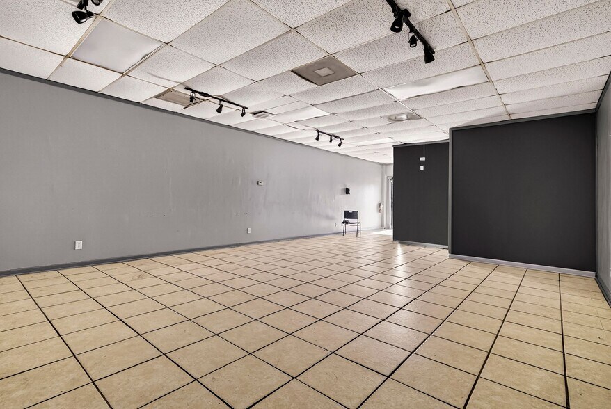 More Photos Of 4421-4443 Skidaway Rd, Savannah Storefront Retail Office For Lease