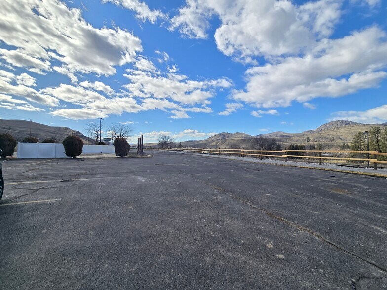 More Photos Of 11 Apple Way rd, Okanogan Land For Sale